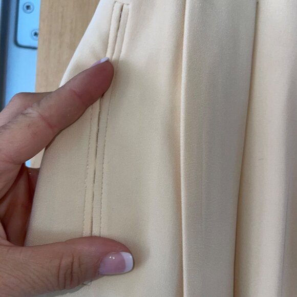 Omo Norma Kamali Vintage Womens Trousers Size 8 Cream Cropped Pleated High Rise - Picture 7 of 16